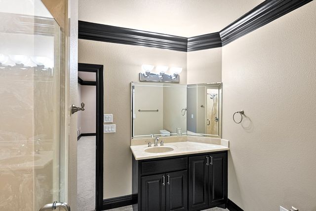 521 Guadalupe St, Kerrville, TX 78028