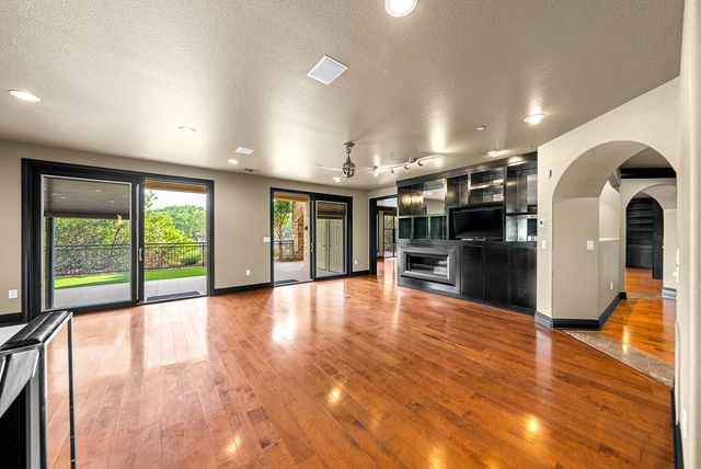 521 Guadalupe St, Kerrville, TX 78028