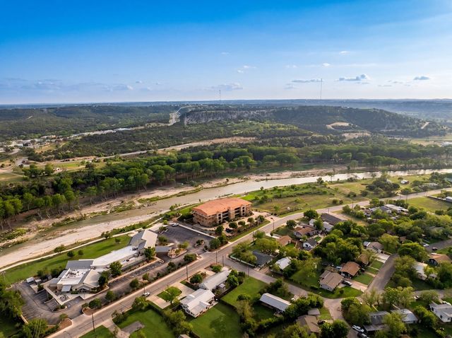 521 Guadalupe St, Kerrville, TX 78028