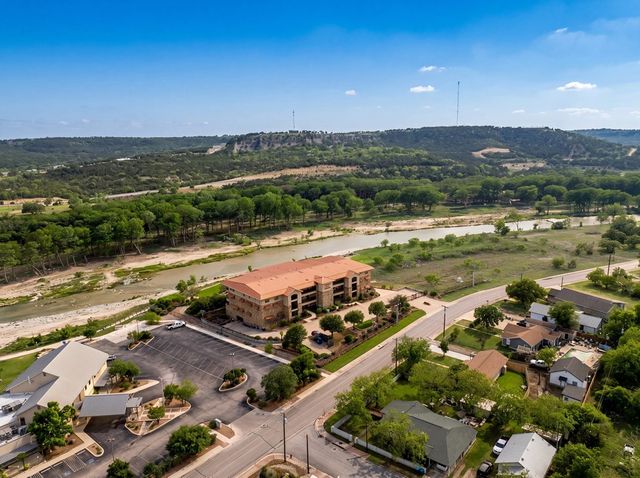 521 Guadalupe St, Kerrville, TX 78028