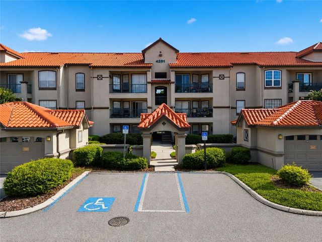 4201 WOODSTORKS WALK WAY 3210, Lutz, FL 33558