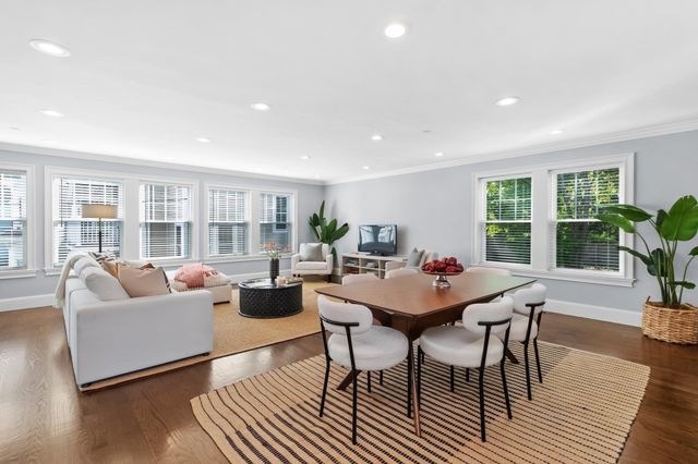15 Sparhawk St 4, Boston, MA 02135