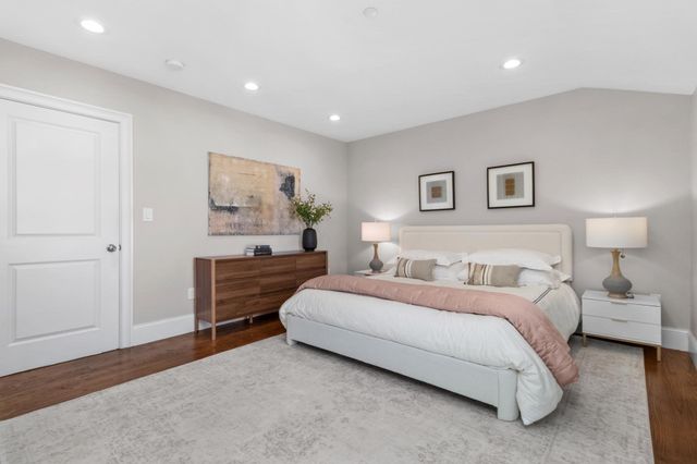 15 Sparhawk St 4, Boston, MA 02135