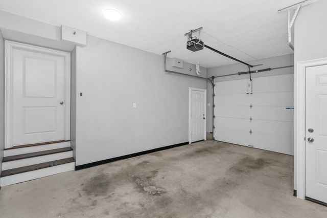15 Sparhawk St 4, Boston, MA 02135
