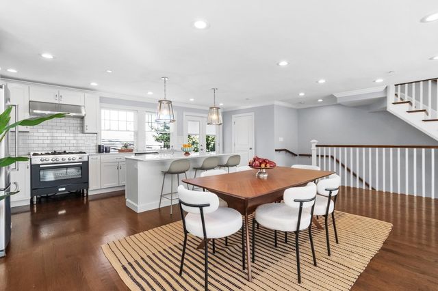 15 Sparhawk St 4, Boston, MA 02135