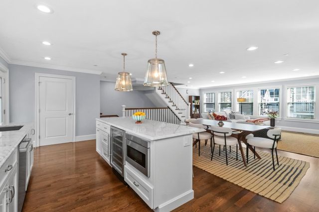15 Sparhawk St 4, Boston, MA 02135