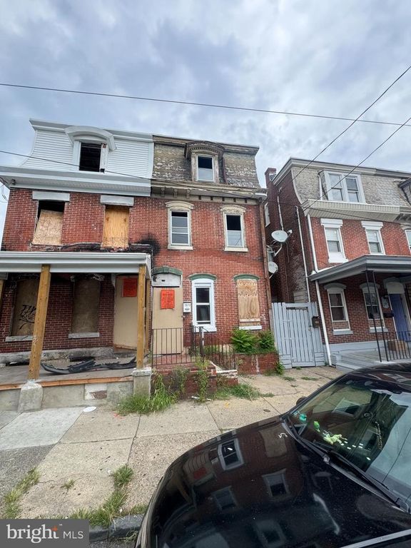 1513 ARROTT ST, PHILADELPHIA, PA 19124 — exterior