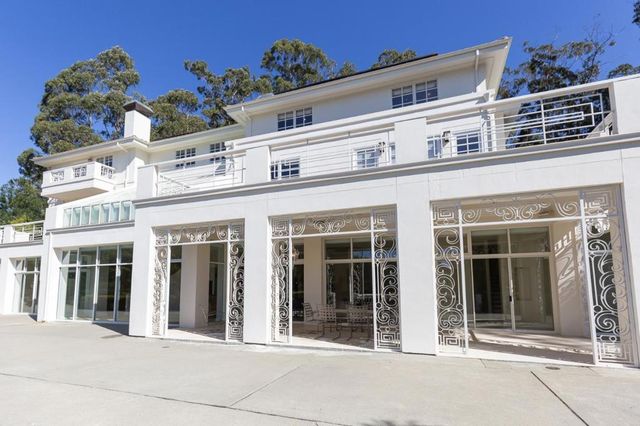 15 Boroughwood Place, Hillsborough, CA 94010