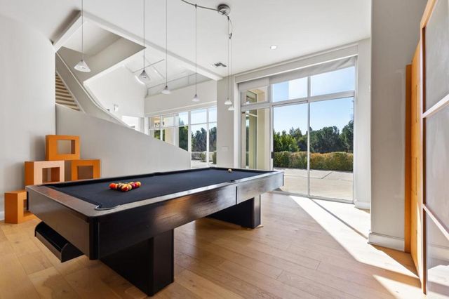 15 Boroughwood Place, Hillsborough, CA 94010