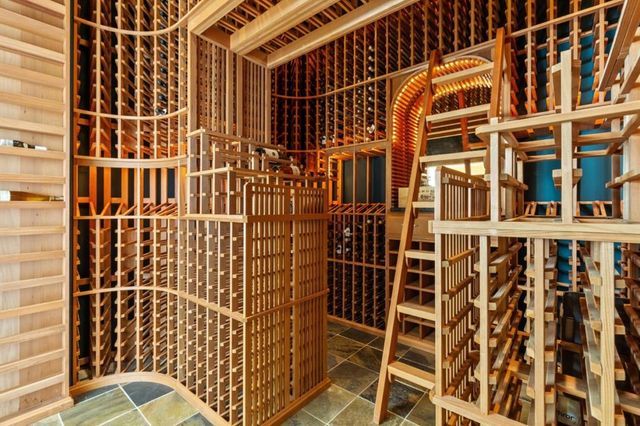 15 Boroughwood Place, Hillsborough, CA 94010