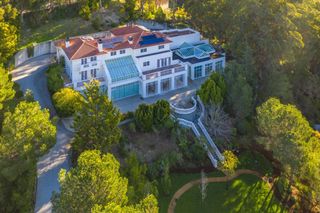 15 Boroughwood Place, Hillsborough, CA 94010