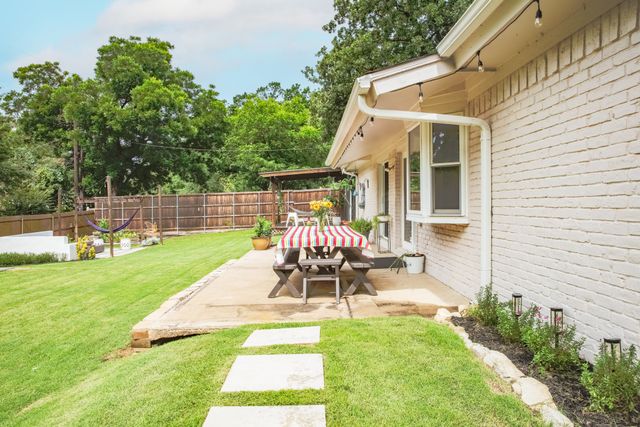 609 Hillside Road, Colleyville, TX 76034
