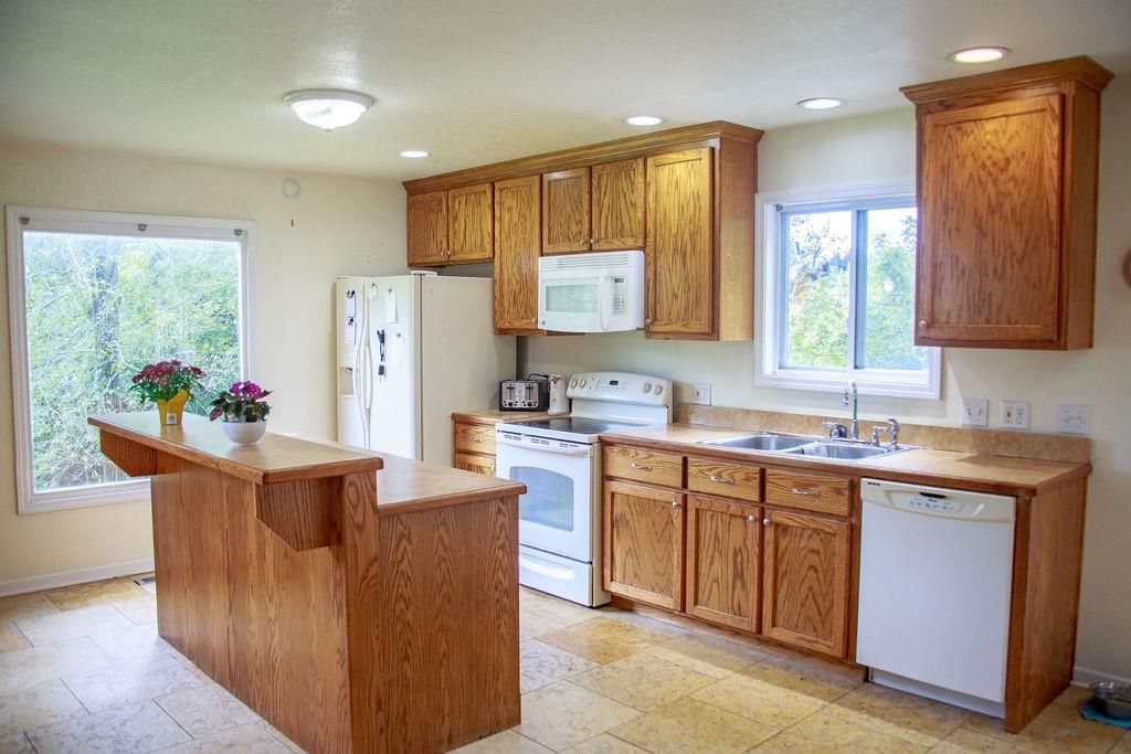 1926 Garland Street, Leavenworth, KS 66048 — photo 4