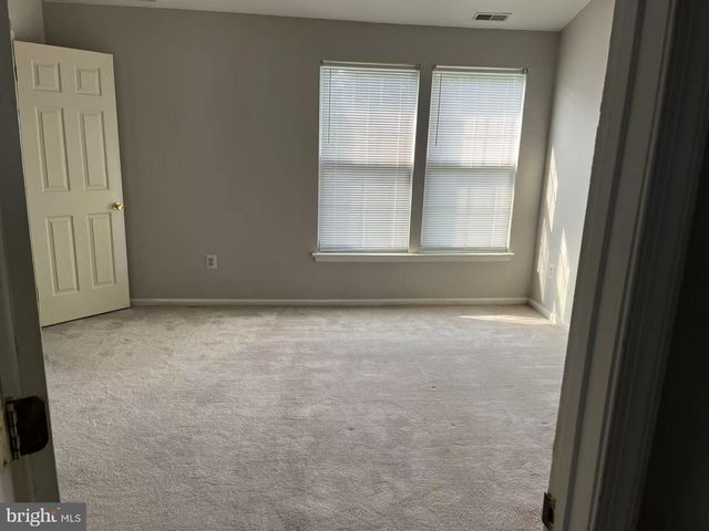 8 CARPER ST, Bear, DE 19701