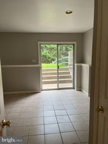 8 CARPER ST, Bear, DE 19701