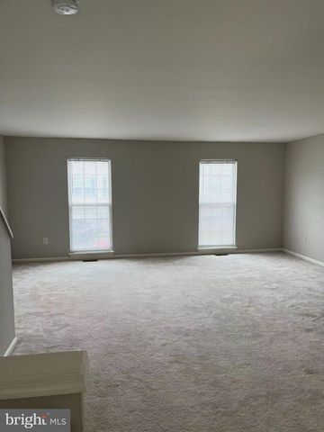 8 CARPER ST, Bear, DE 19701