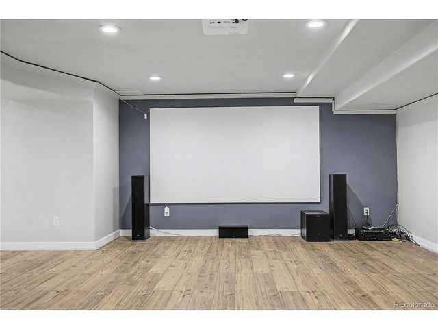 152 N Biloxi Way, Aurora, CO 80018