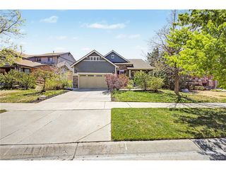 152 N Biloxi Way, Aurora, CO 80018