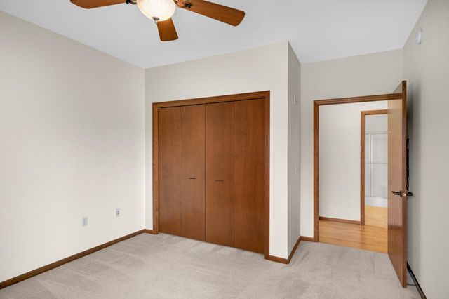 7100 Metro Boulevard 223, Edina, MN 55439