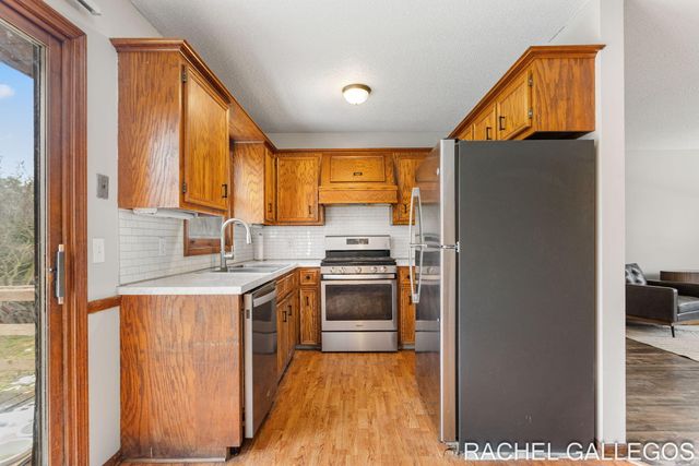 785 Easy Court, Holland, MI 49423