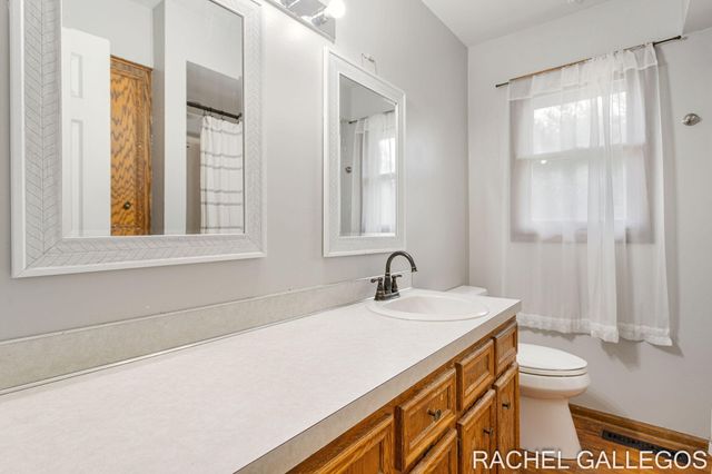 785 Easy Court, Holland, MI 49423