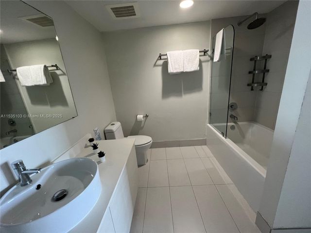 2600 E Hallandale Beach Blvd T3107, Hallandale Beach, FL 33009