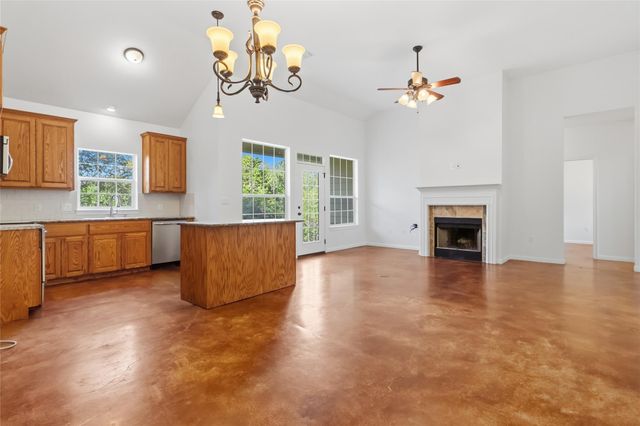 205 Homestead RD, Kyle, TX 78640