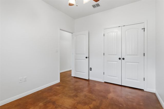 205 Homestead RD, Kyle, TX 78640