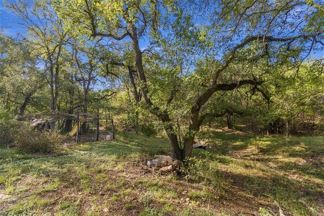 205 Homestead RD, Kyle, TX 78640