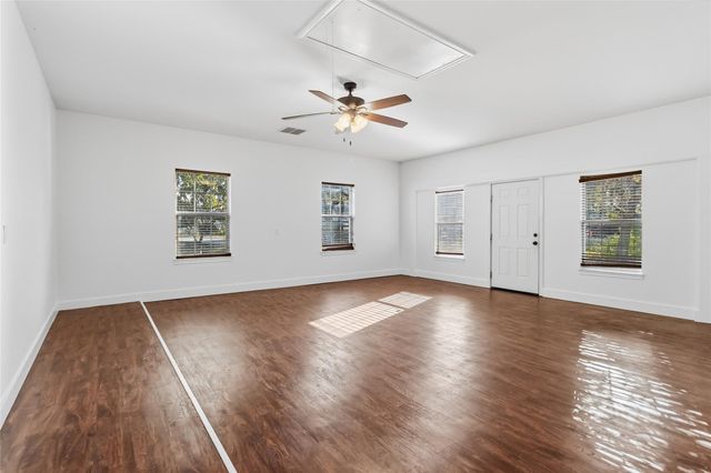 205 Homestead RD, Kyle, TX 78640