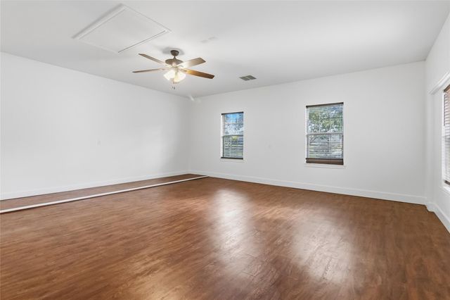 205 Homestead RD, Kyle, TX 78640