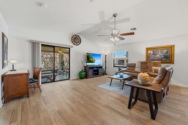 6700 Dulce Real Avenue, Fort Pierce, FL 34951