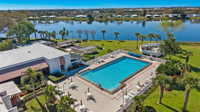 6700 Dulce Real Avenue, Fort Pierce, FL 34951