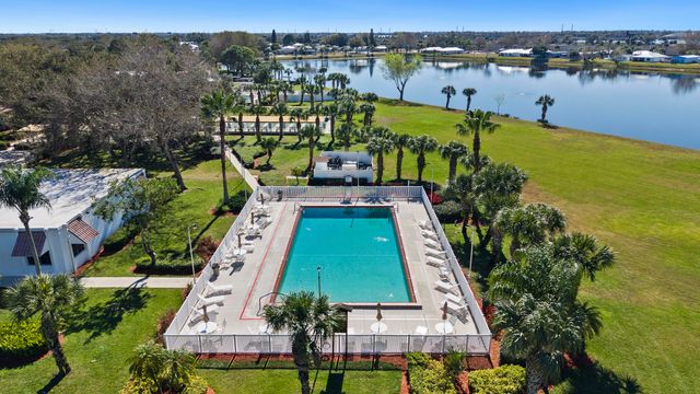 6700 Dulce Real Avenue, Fort Pierce, FL 34951