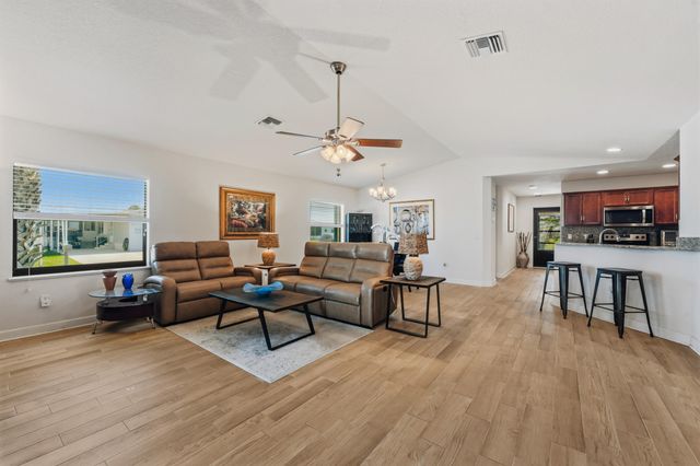 6700 Dulce Real Avenue, Fort Pierce, FL 34951