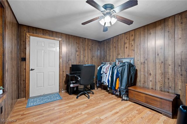 1706 40th Street NW, Canton, OH 44709