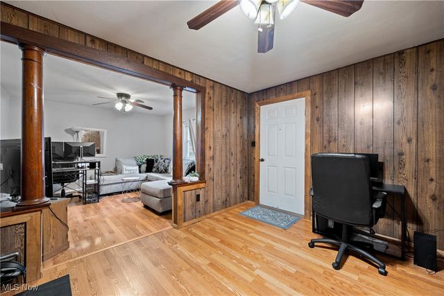 1706 40th Street NW, Canton, OH 44709