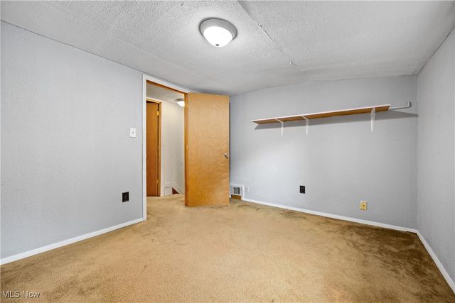 1706 40th Street NW, Canton, OH 44709