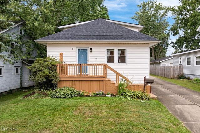 1706 40th Street NW, Canton, OH 44709