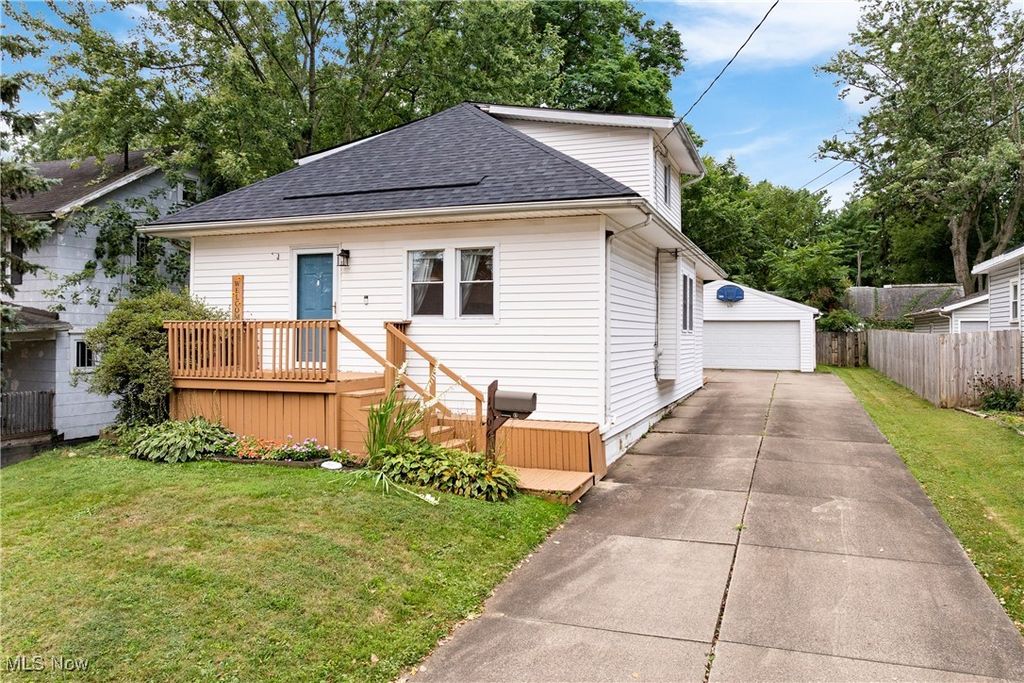 1706 40th Street NW, Canton, OH 44709