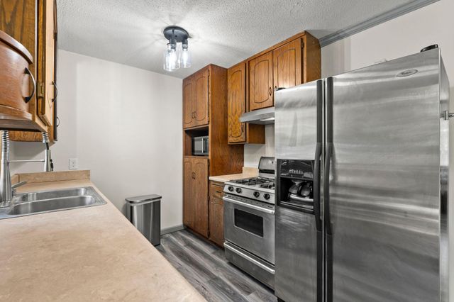 10560 Unity Street NW, Coon Rapids, MN 55433