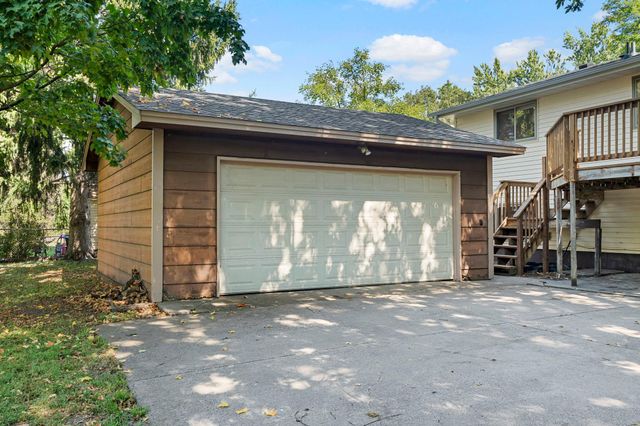 10560 Unity Street NW, Coon Rapids, MN 55433