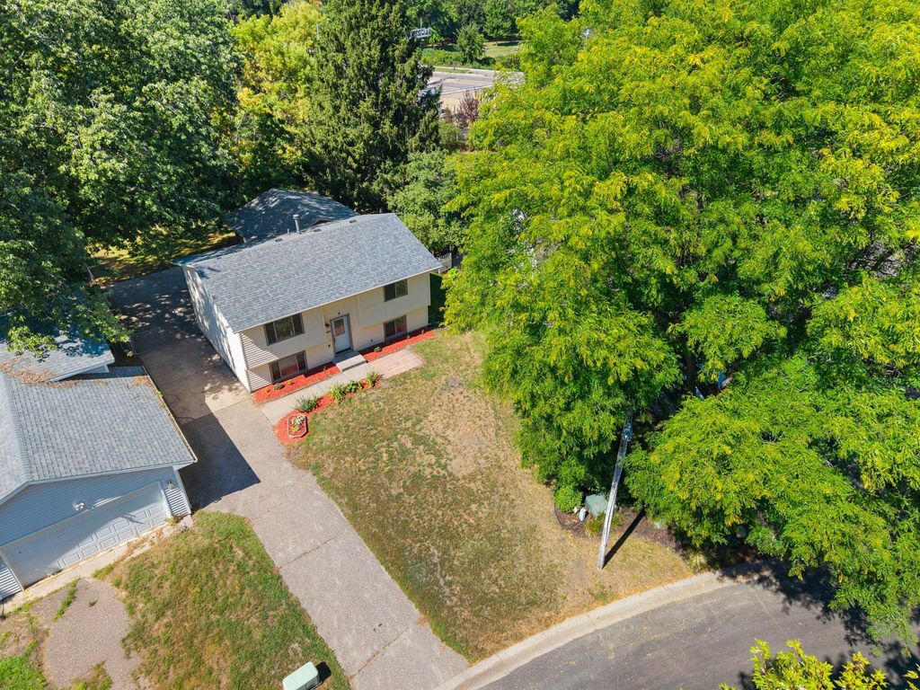 10560 Unity Street NW, Coon Rapids, MN 55433 — photo 3