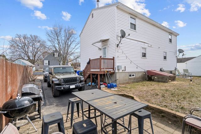 23 Cotter Court, Manchester, NH 03103