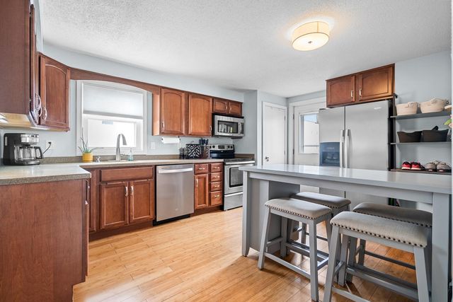 23 Cotter Court, Manchester, NH 03103