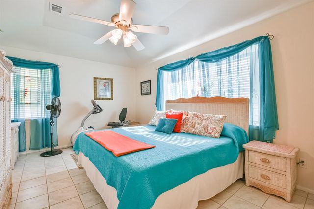 414 Mariachi Street, Crosby, TX 77532
