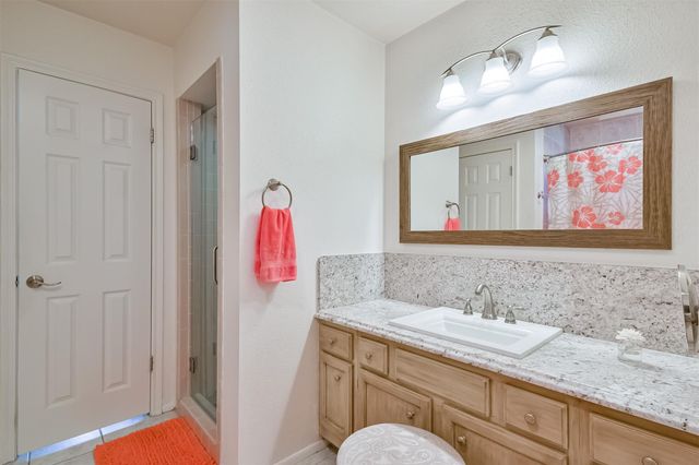 414 Mariachi Street, Crosby, TX 77532