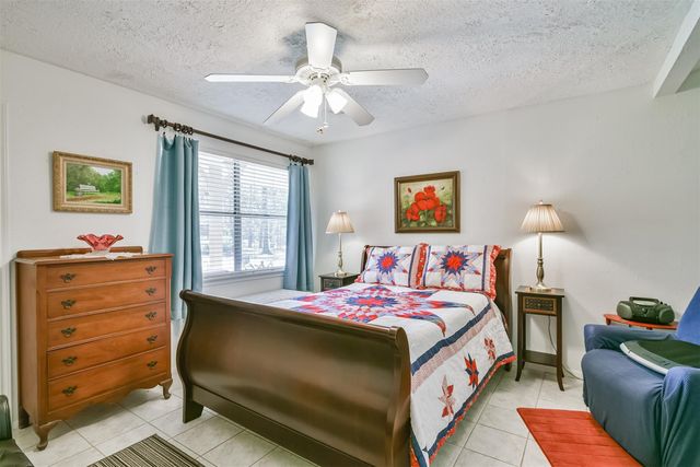 414 Mariachi Street, Crosby, TX 77532
