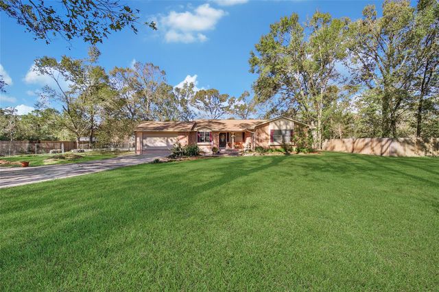 414 Mariachi Street, Crosby, TX 77532