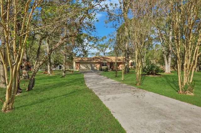 414 Mariachi Street, Crosby, TX 77532